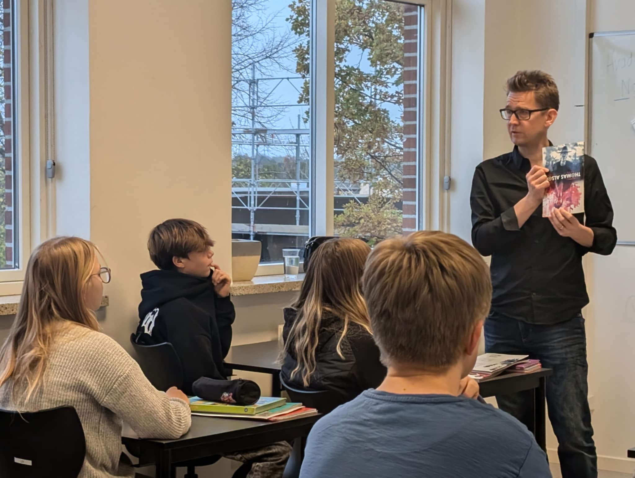 Forfatter og illustrator Palle Schmidt er huskunstner under Odsherred Læser og holder tegneserieworkshop med 6.a fra Højby Skole