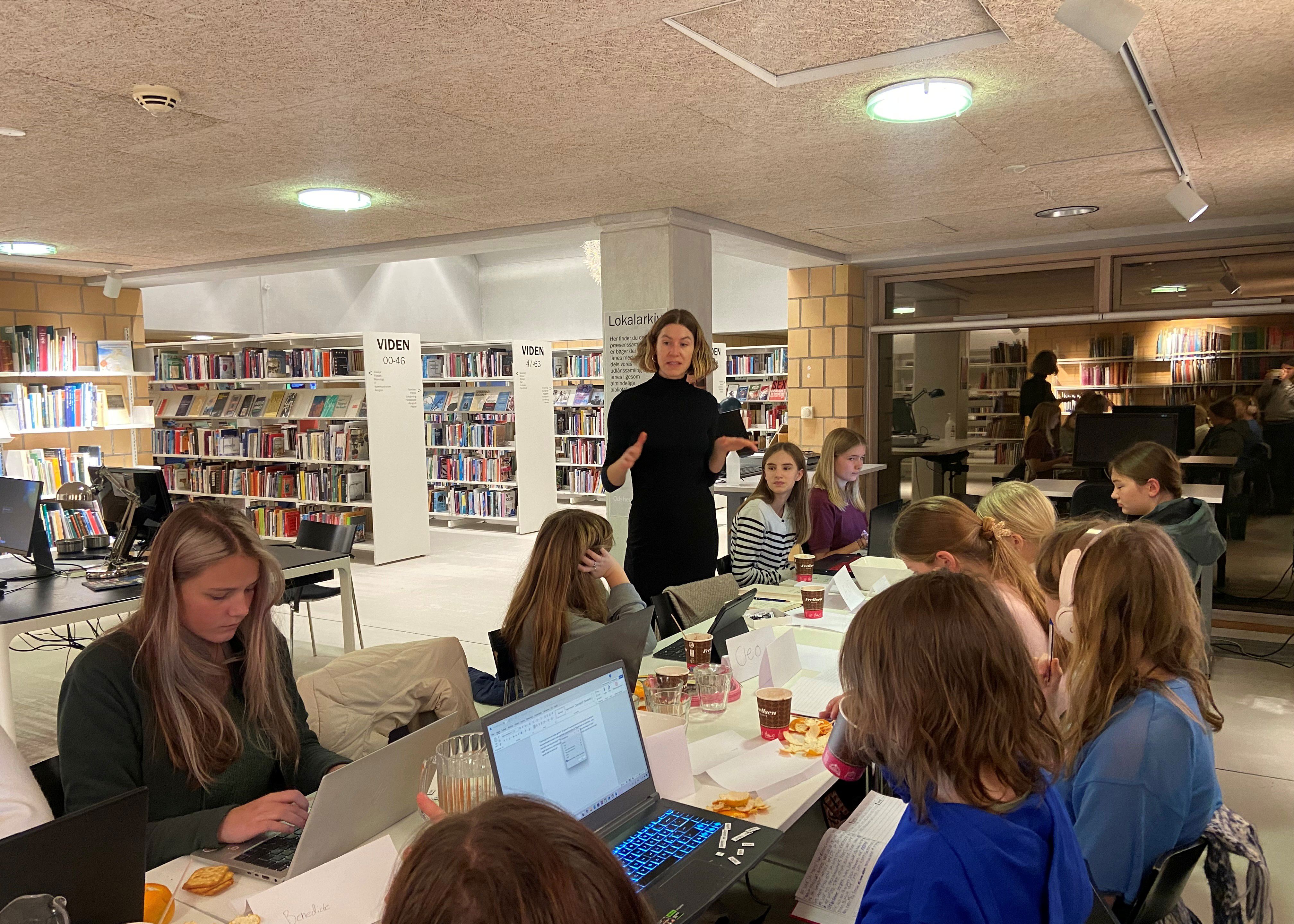 Lærke Malmbak Underviser